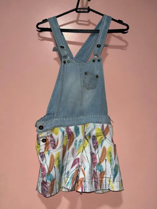 Conjunto jardineira e regata infantil 
