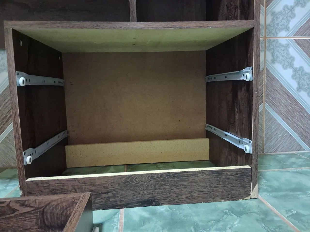 Escrivaninha Permolini com estante integrada e 2 gaveteiros MDP - Foto 4