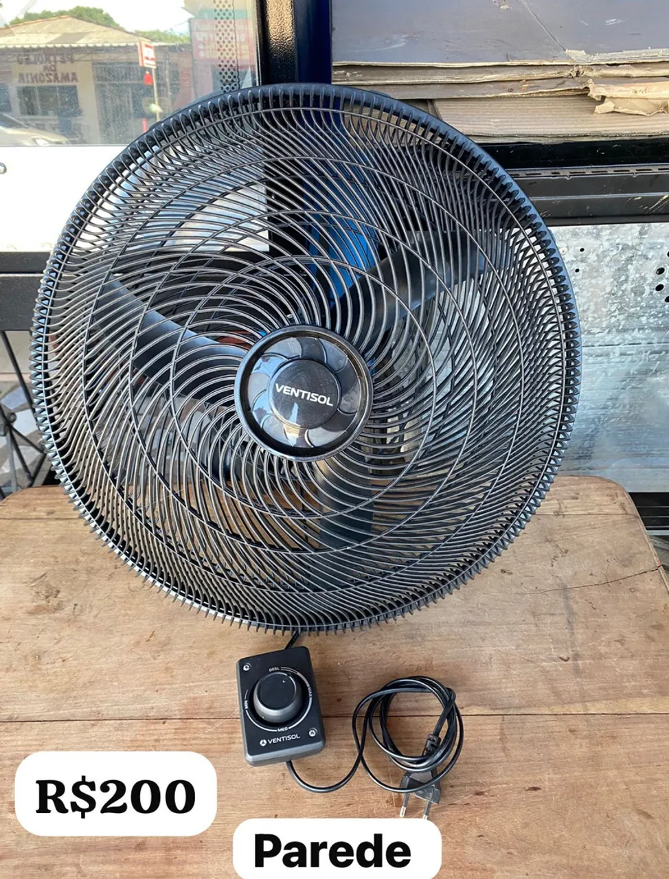 Ventilador de Parede Ventisol semi novo. ENTREGO