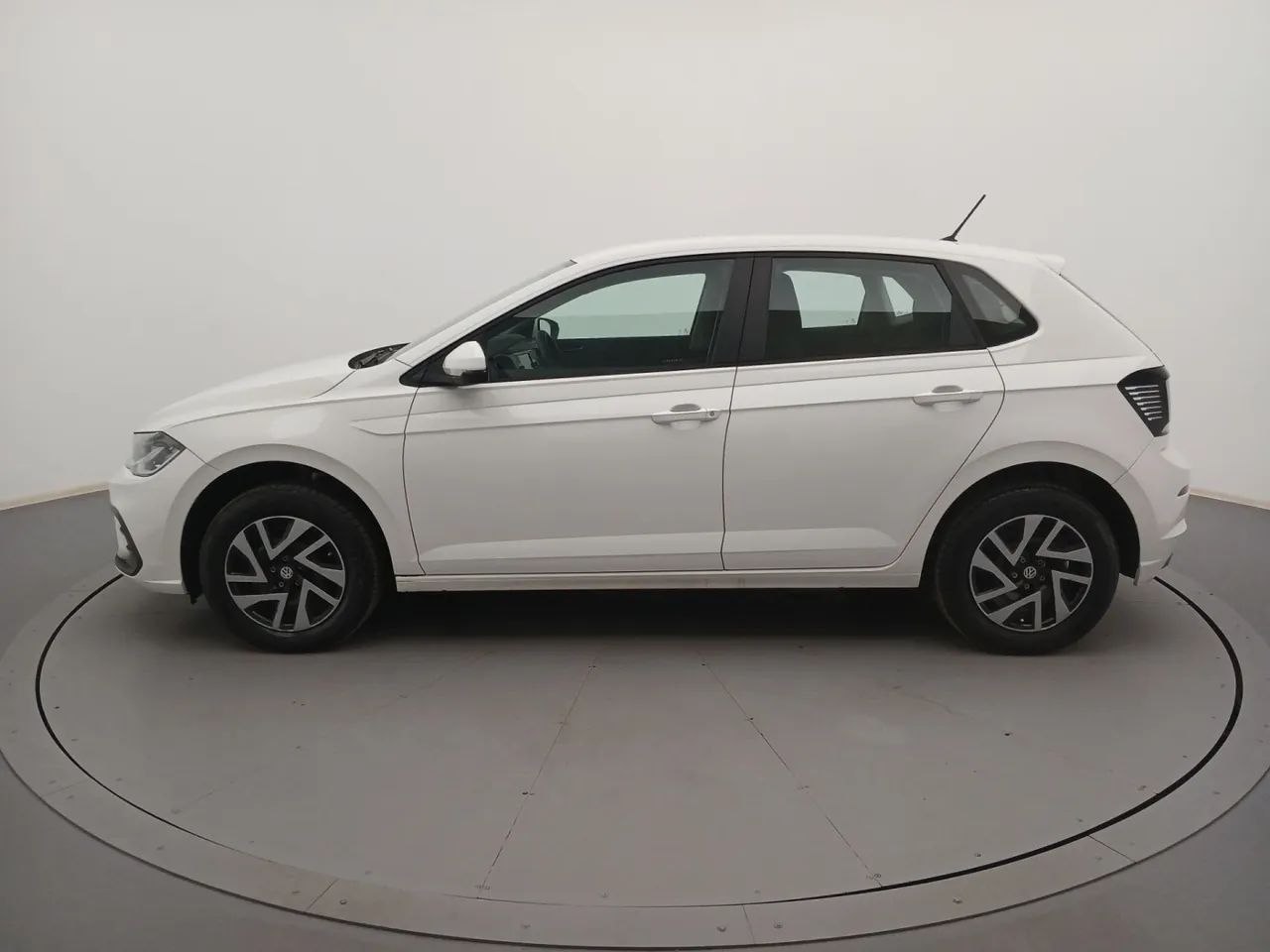 Volkswagen Polo 2024 1.0 mpi manual - Foto 2