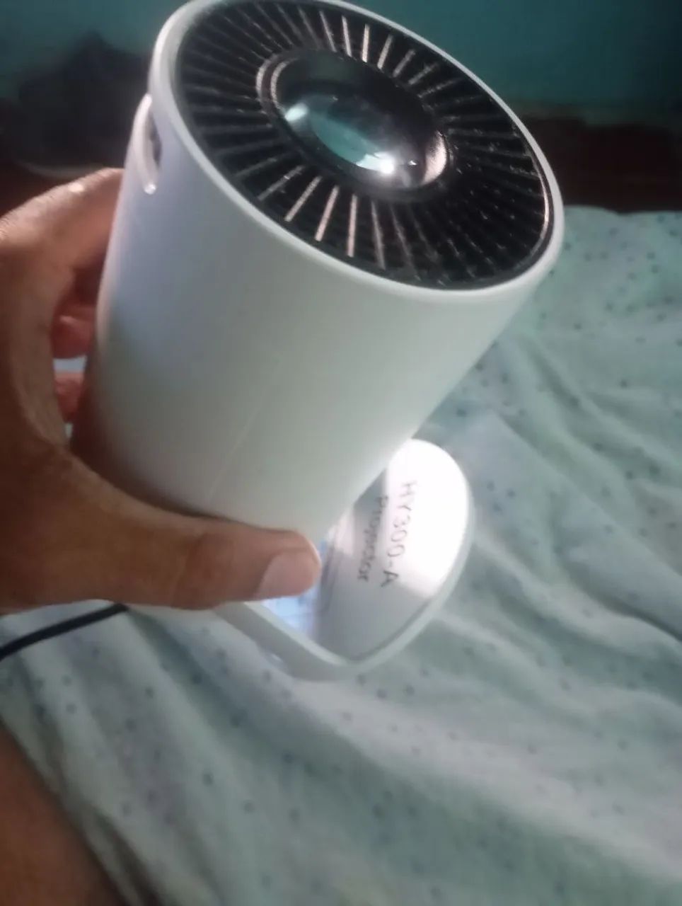 Projetor Portátil HY300-A - Imagem de Alta Qualidade