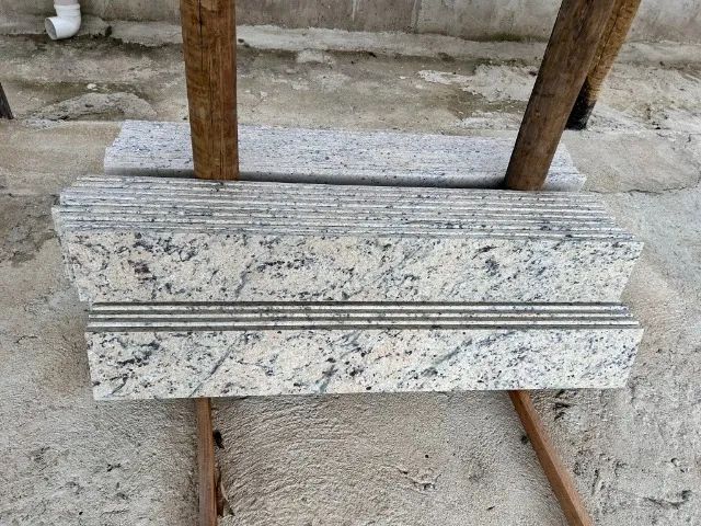 Soleira e Peitoril em Granito Amarelo Icaraí - Foto 4