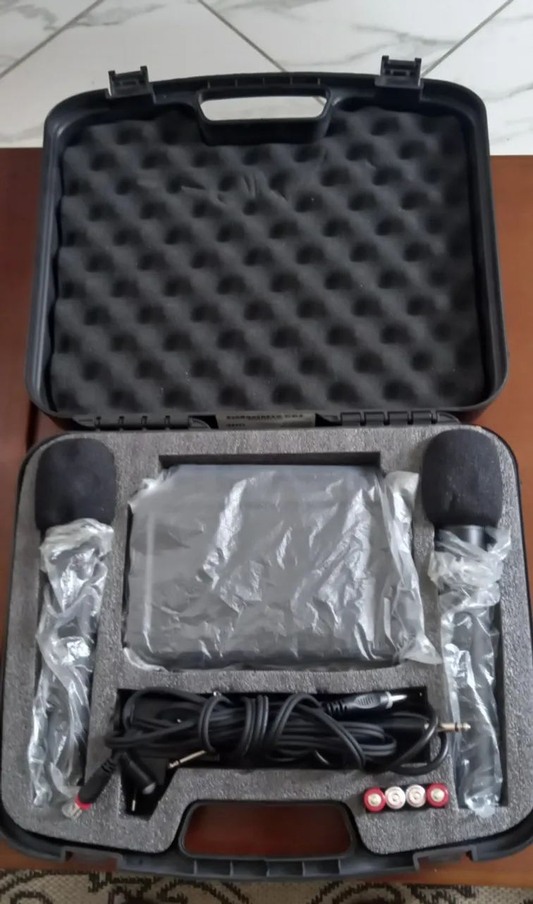 Microphone64312832366339121