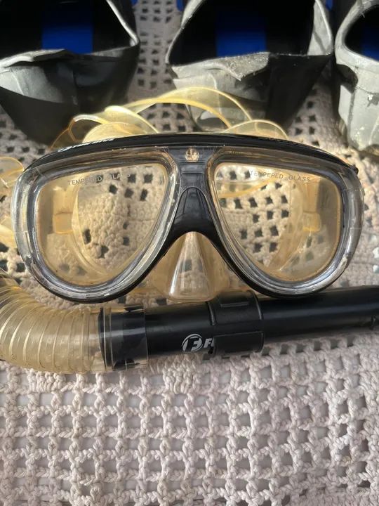 Óculos de mergulho,respirador e pés de mergulho 