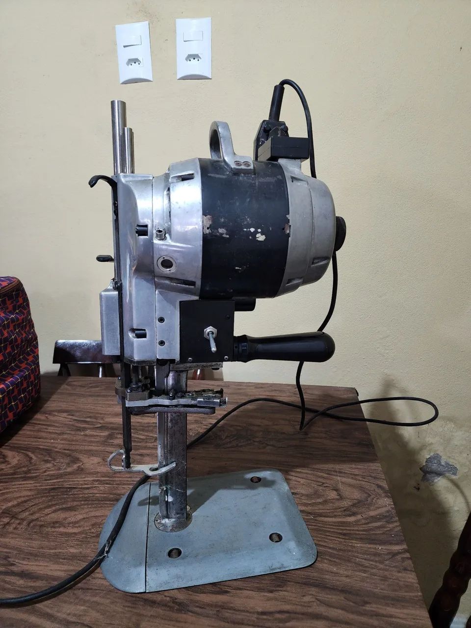 Maquina de corte tecido - Foto 2