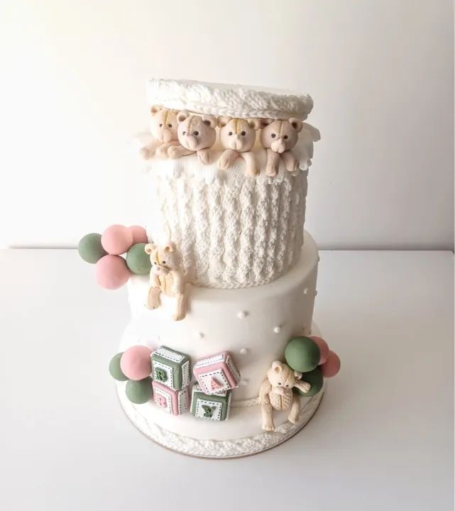 Bolo fake para chá revelação 