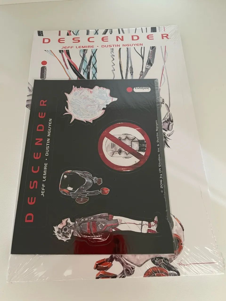Descender - Jeff Lemire - Foto 3
