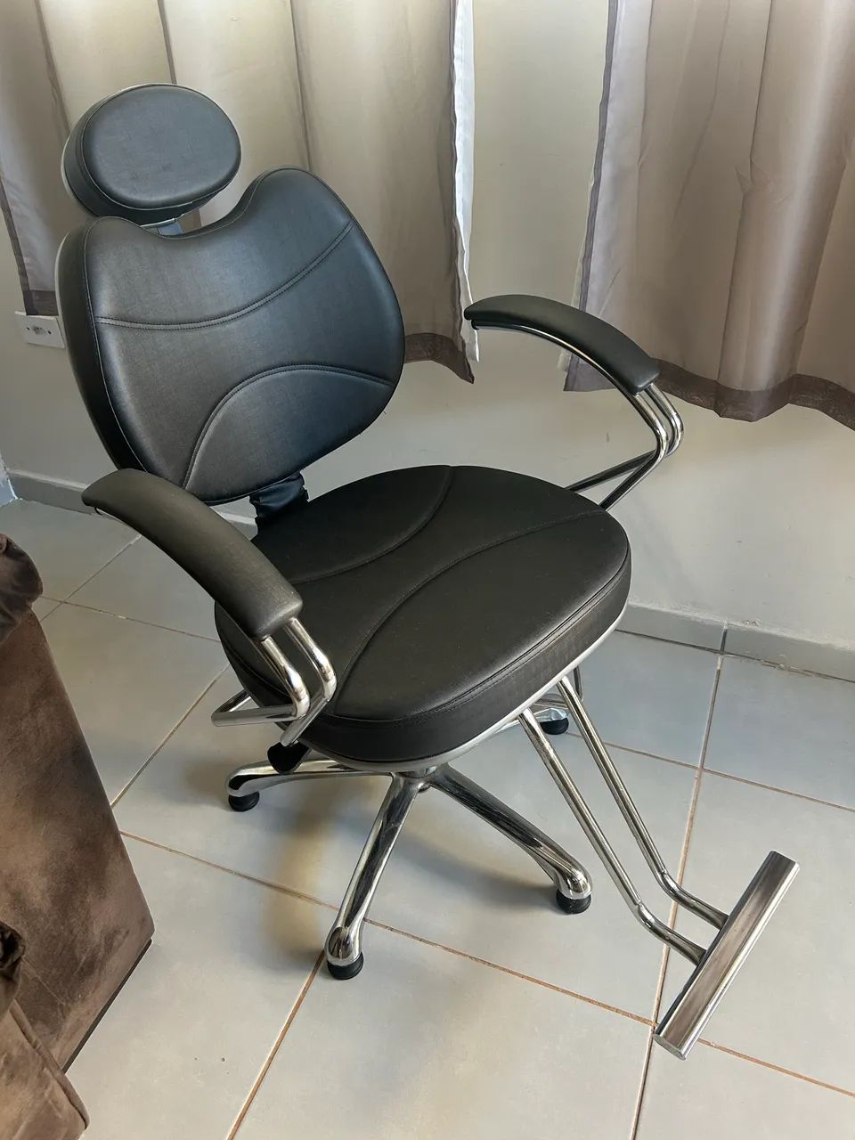 Cadeira para profissional da beleza  - Foto 4