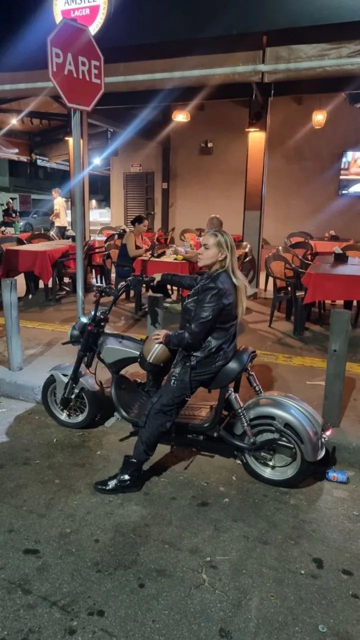 Bicicleta elétrica estilo scooter - Foto 4