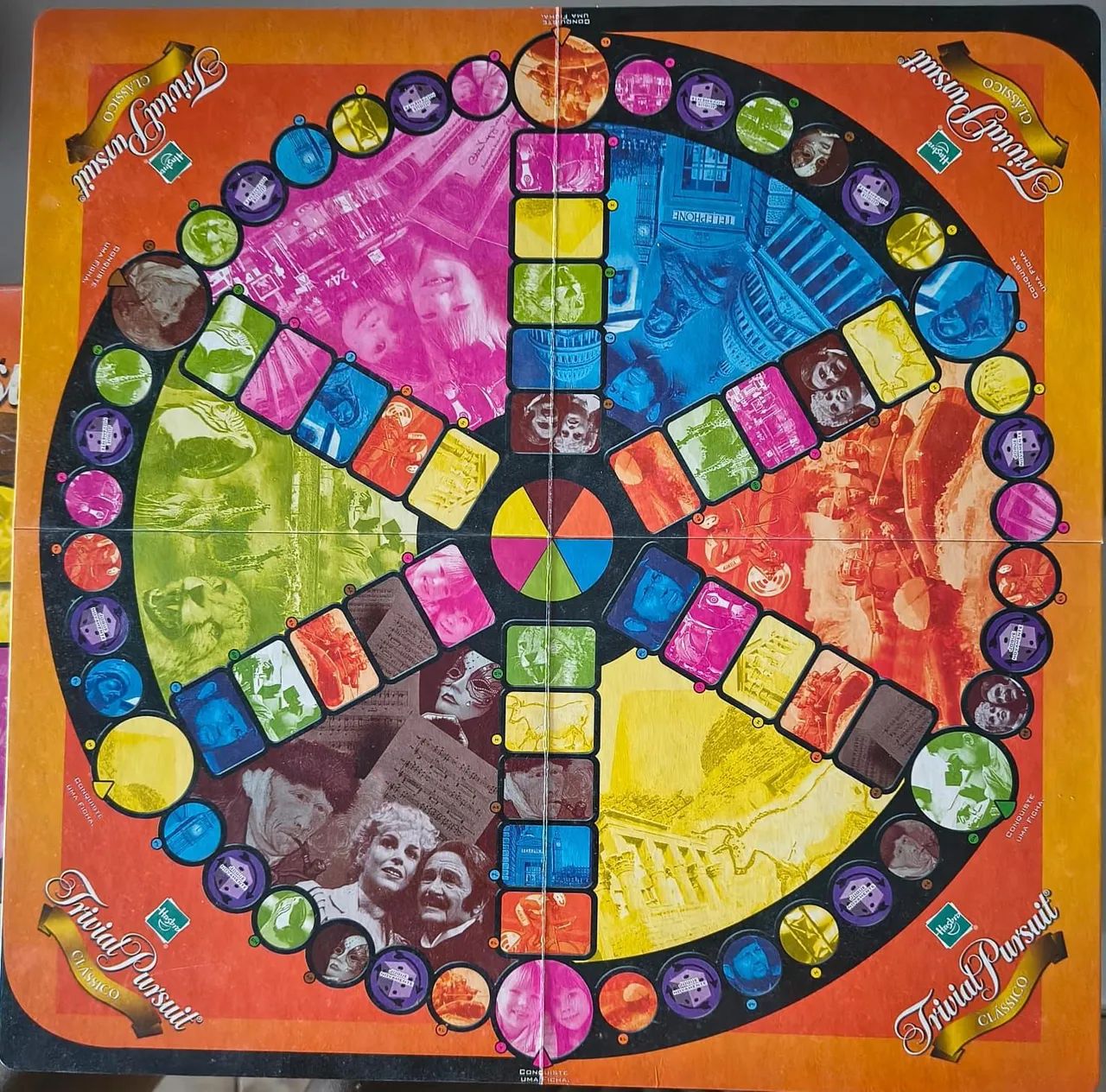  Trivial Pursuit Clássico - jogo de tabuleiro  - Foto 3