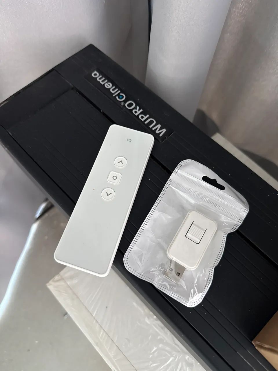 Tela elétrica de chão wupro, 120 polegadas tecido de cristal preto para projetor  - Foto 2