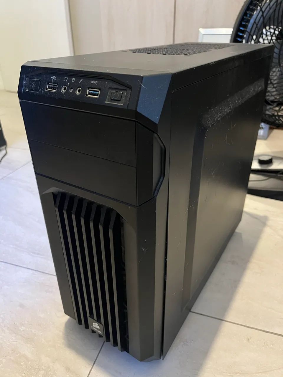 Gabinete Corsair Carbide Series SPEC-03 - Foto 2