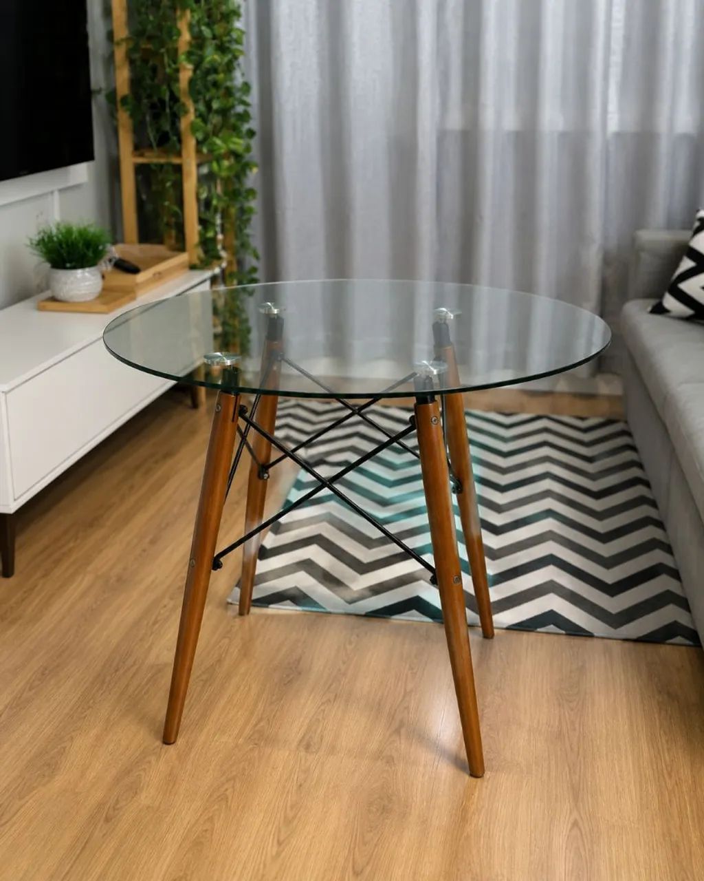 Mesa Redonda 90cm Estilo Eames Eiffel | Vidro e Madeira Maciça - Foto 2