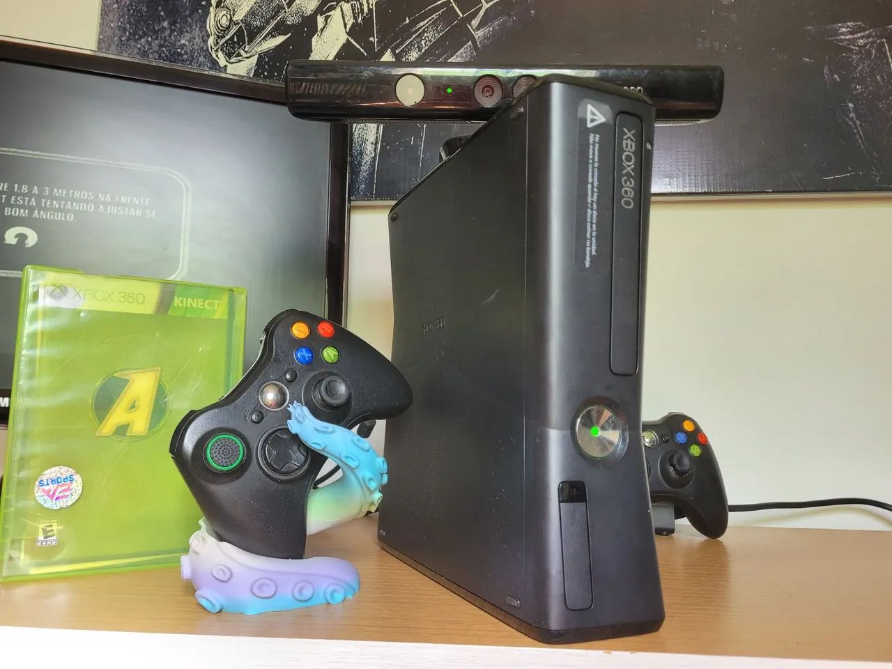 Xbox 360 slim completo com Kinect 2 controles - Foto 2