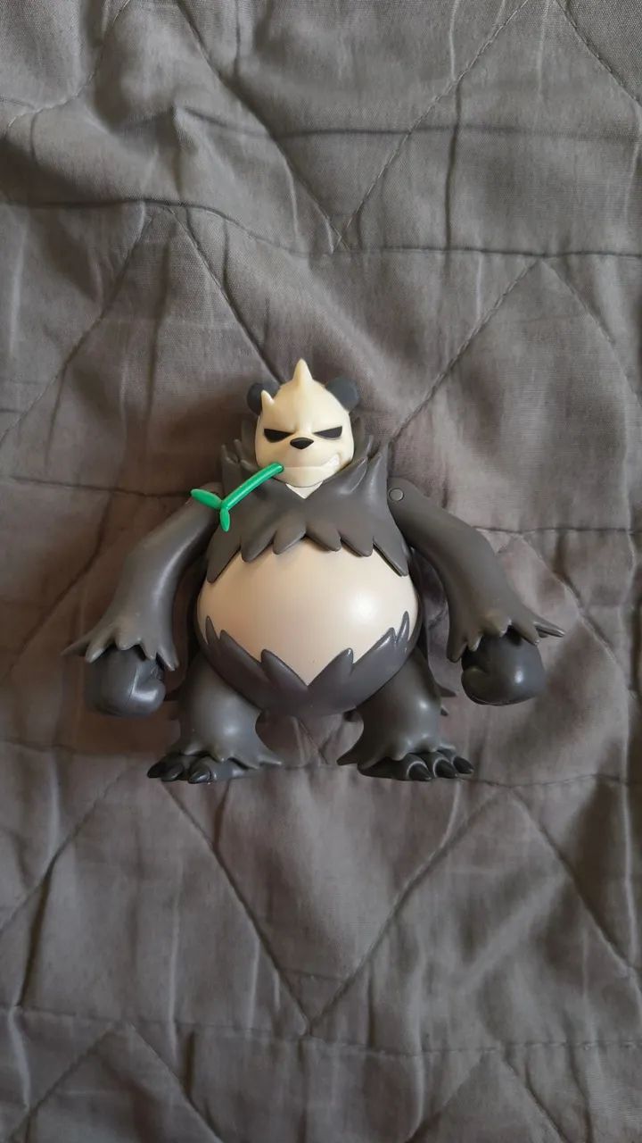 Pokémon Pangoro Jazwares Battle figure 