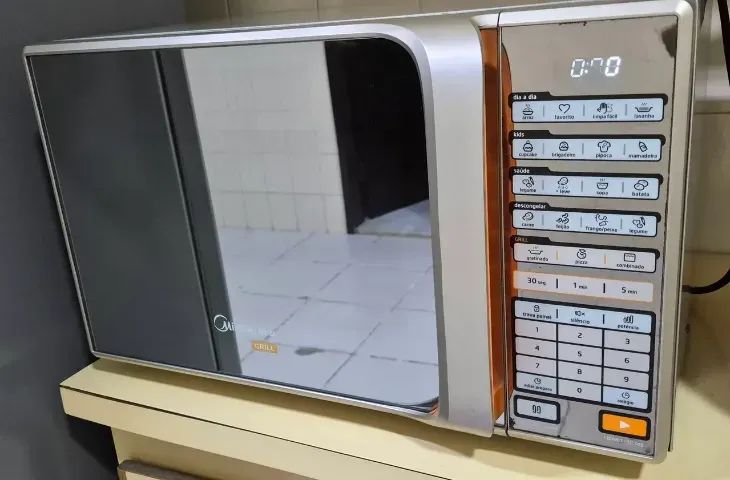 Microondas Midea Grill - Foto 3
