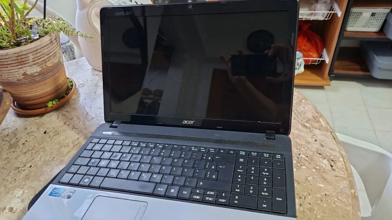Notebook Acer Aspire E1-531 - Foto 4