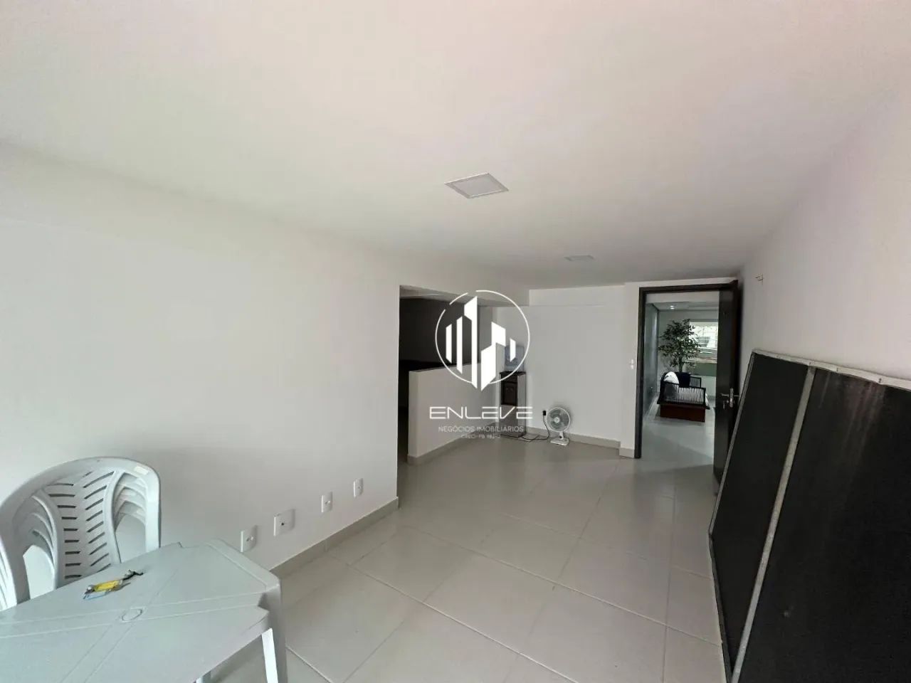 Apartamento térreo com área externa privativa com 02 quartos à 50m da Praia do Cabo Branco - Foto 2