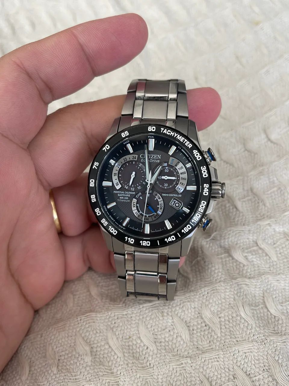 Relógio Citizen Eco-Drive AT4010-50E Titanium - Seminovo - Foto 2