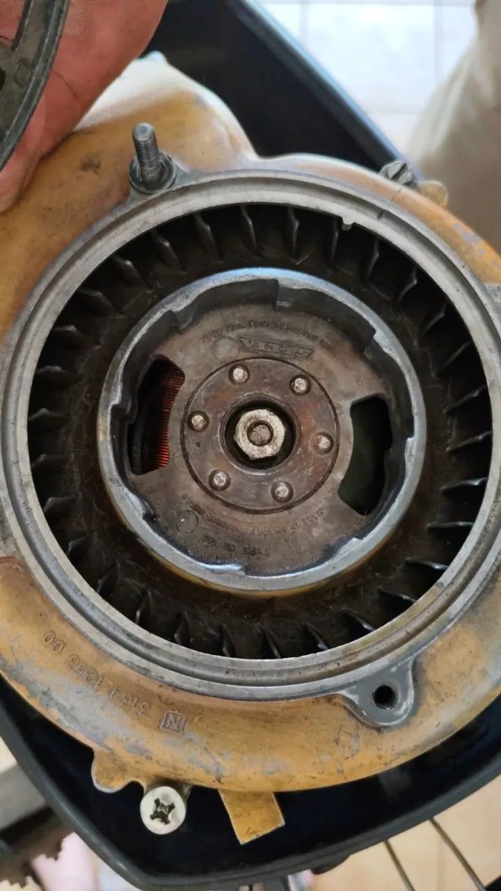 Motor de Popa Monark-Crescent 5HP - Foto 5