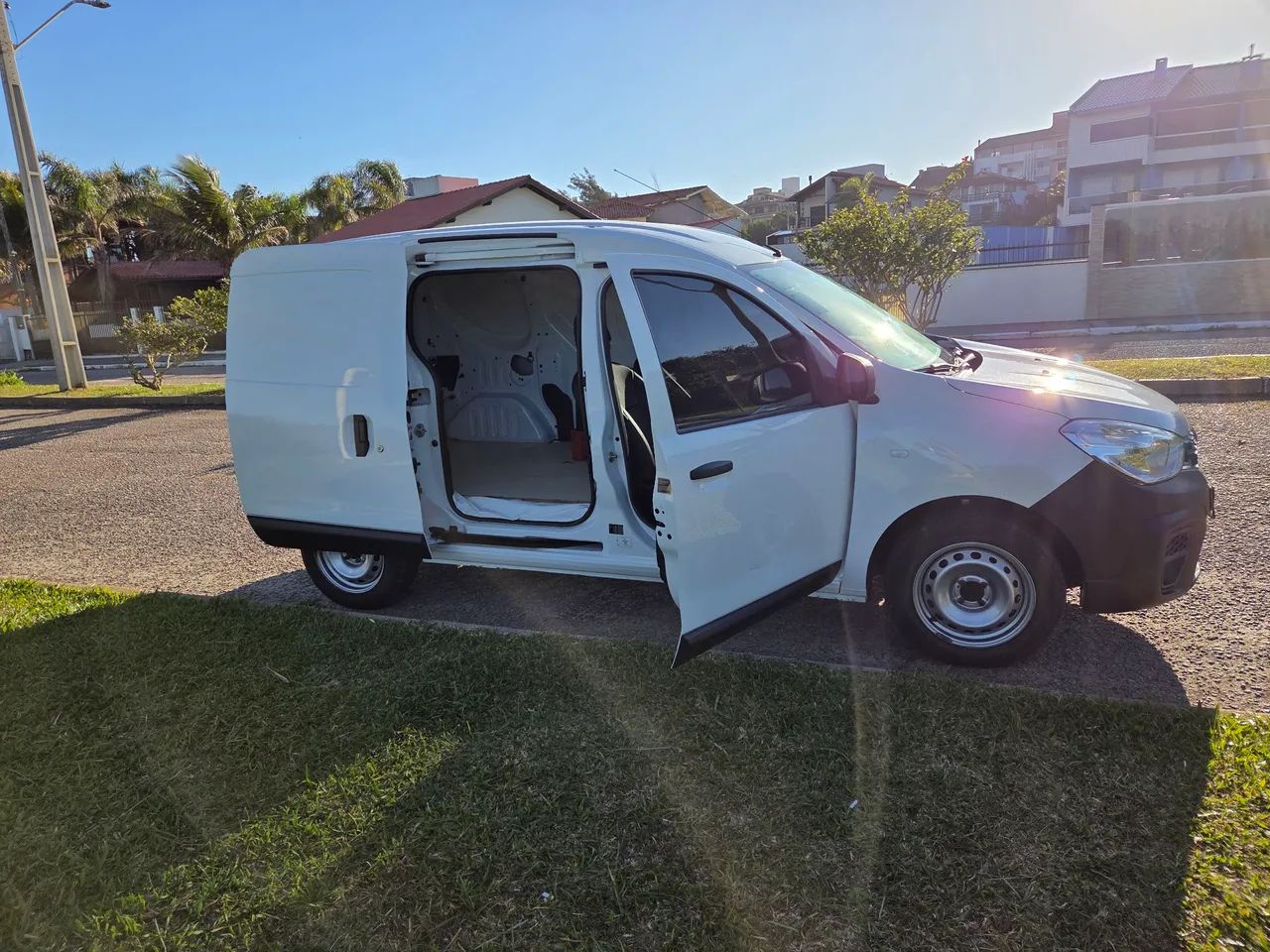 Renault Kangoo Advanced 1.6 16V Flex Mec. 2025