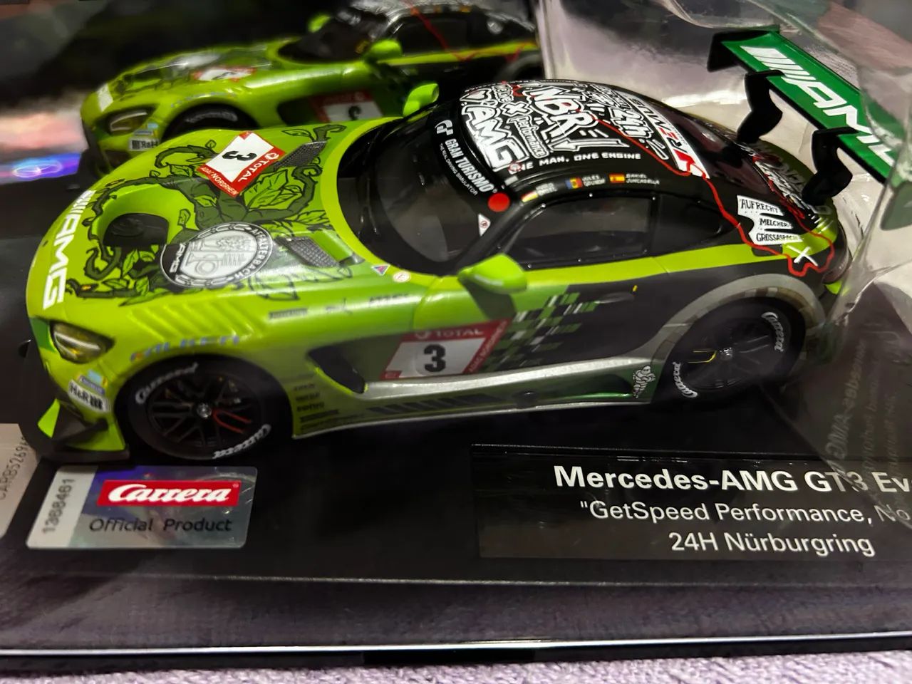  Carrinho Carrera Evolution MERCEDES AMG escala 1:32