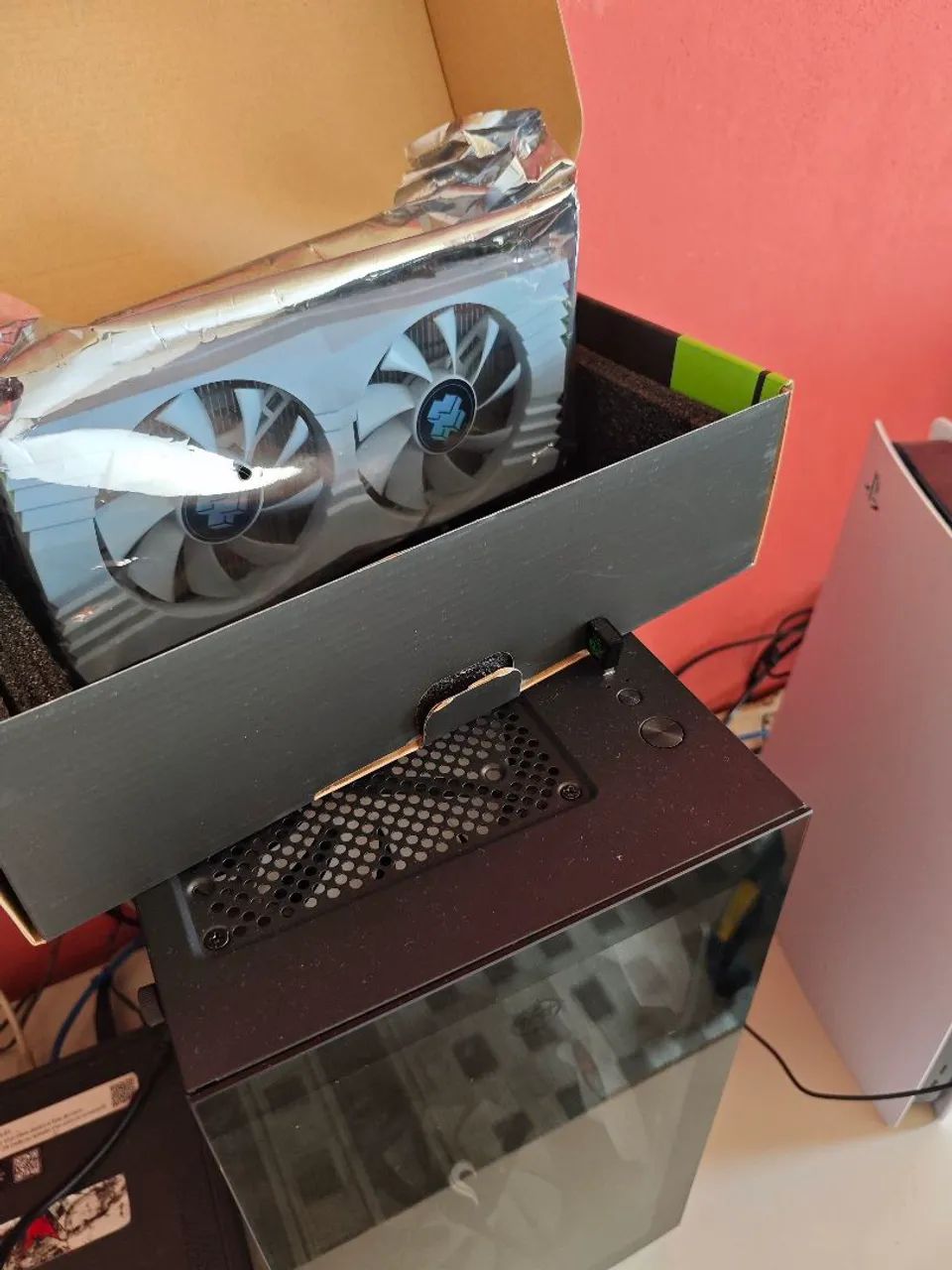 RX 580 8GB rodando tudo em Full HD  - Foto 6