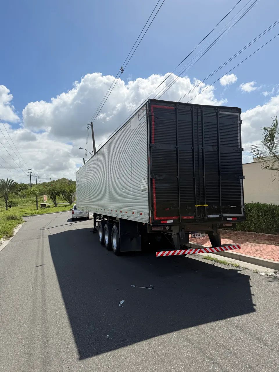 Carreta ls 28 paletes 2005 nova