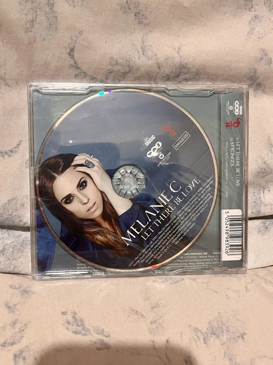 Melanie C - Single Let There Be Love - Foto 2