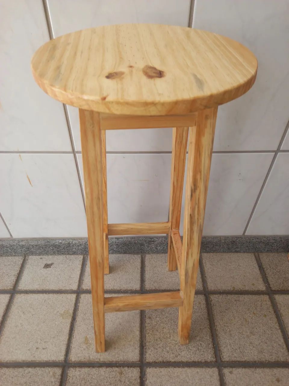 Banquetas de madeira - Foto 5