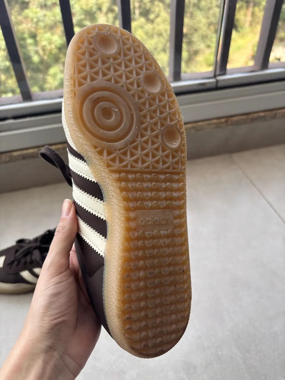 Tênis samba adidas marrom 