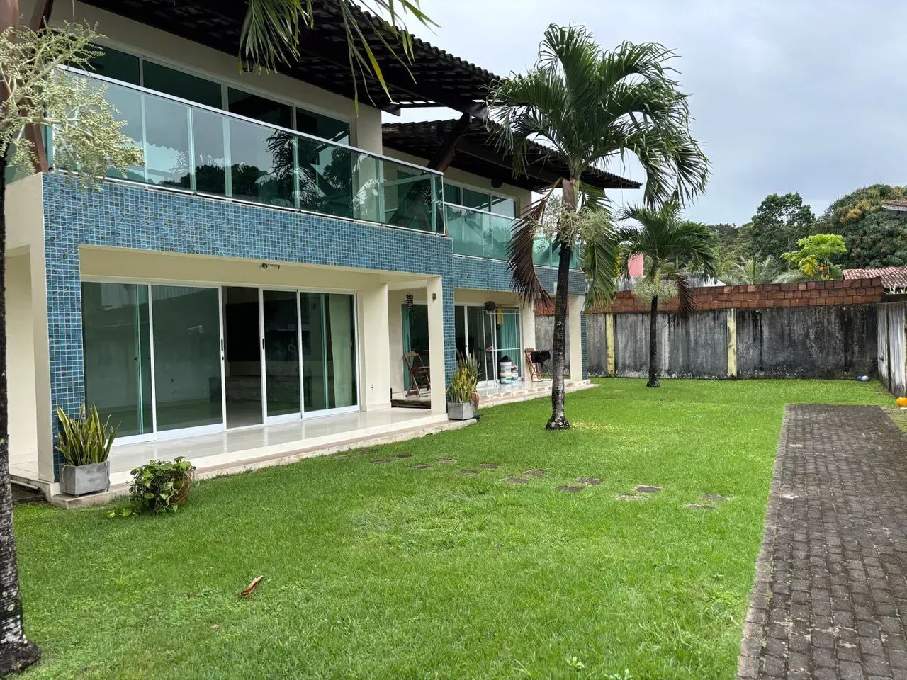 CASA EM CONDOMÍNIO COM SEGURANÇA 24 HORAS- ALDEIA