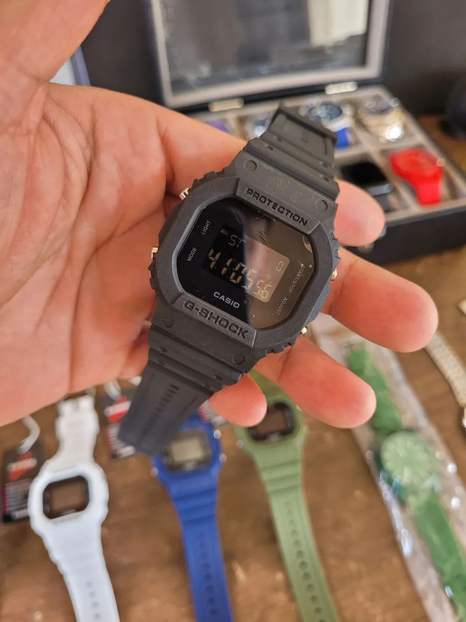 RELÓGIO MASCULINO DIGITAL G-SHOCK DW5600 PRETO  - Foto 4