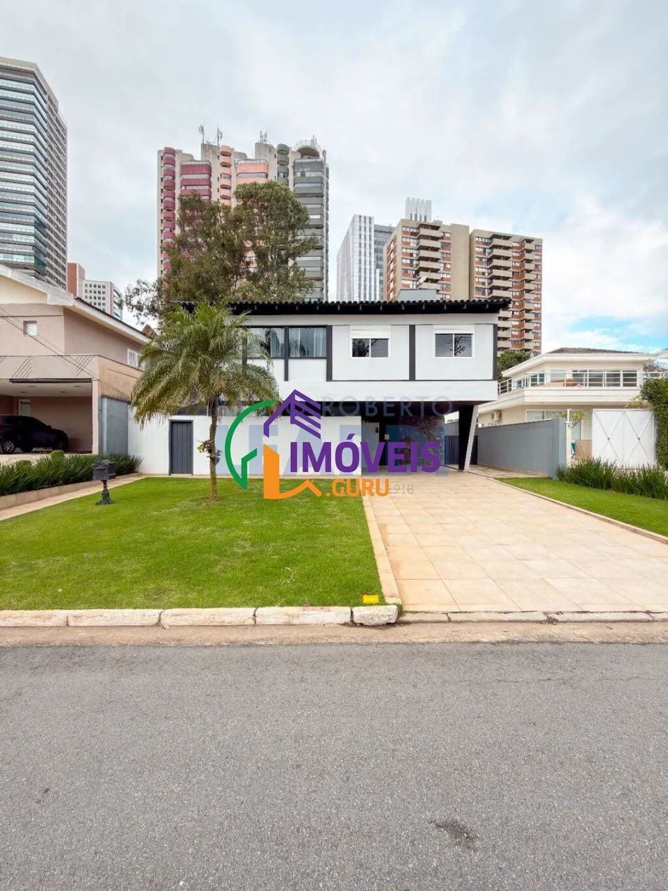 CASA EM CONDOMÍNIO - ALPHAVILLE - SP