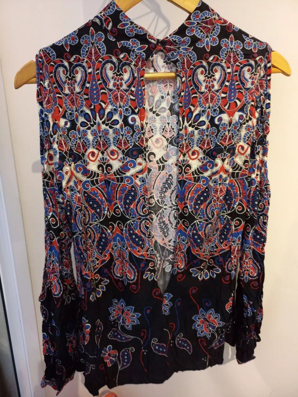 Blusa ampla estampada com abertura nas costas - Farm  - Foto 2