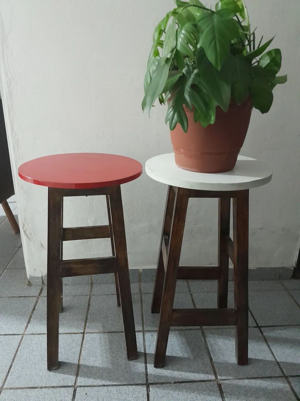 Vendo 2 bancos de 60 cm. - Foto 2