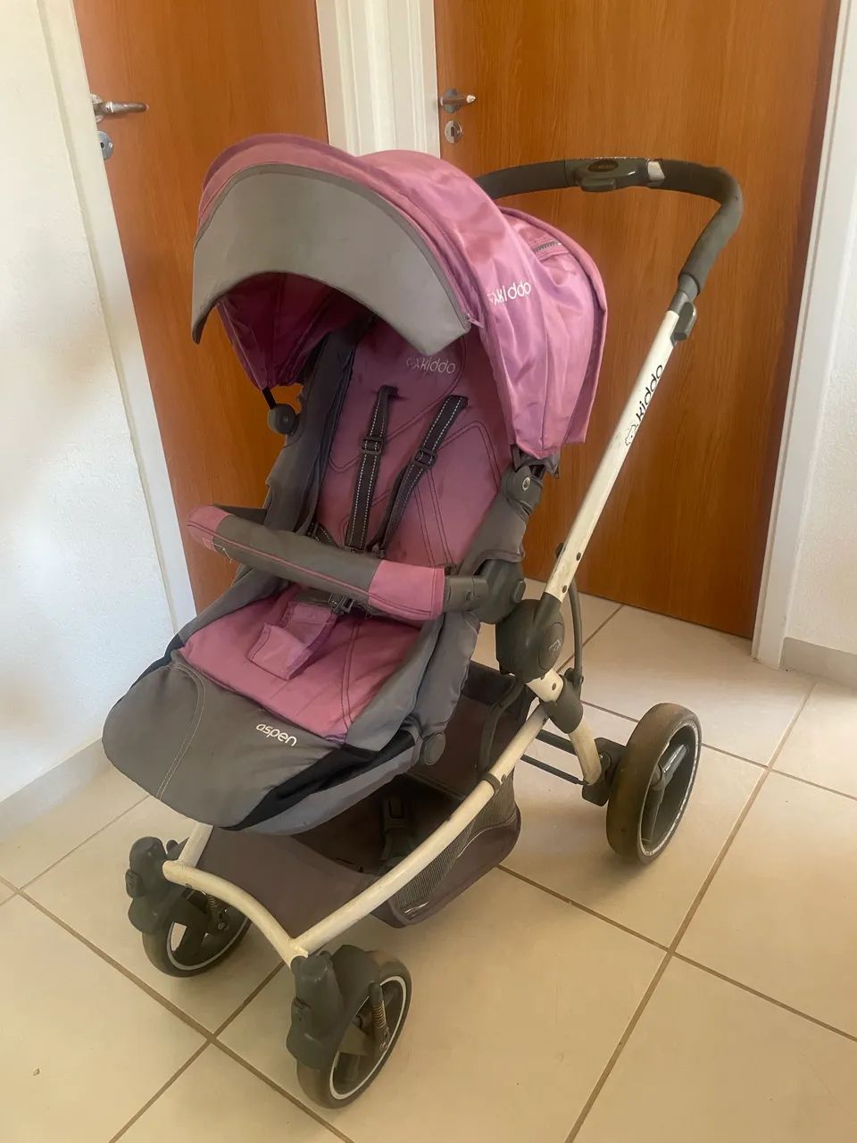 Kit Carrinho de Bebê com Bebê Conforto Kiddo