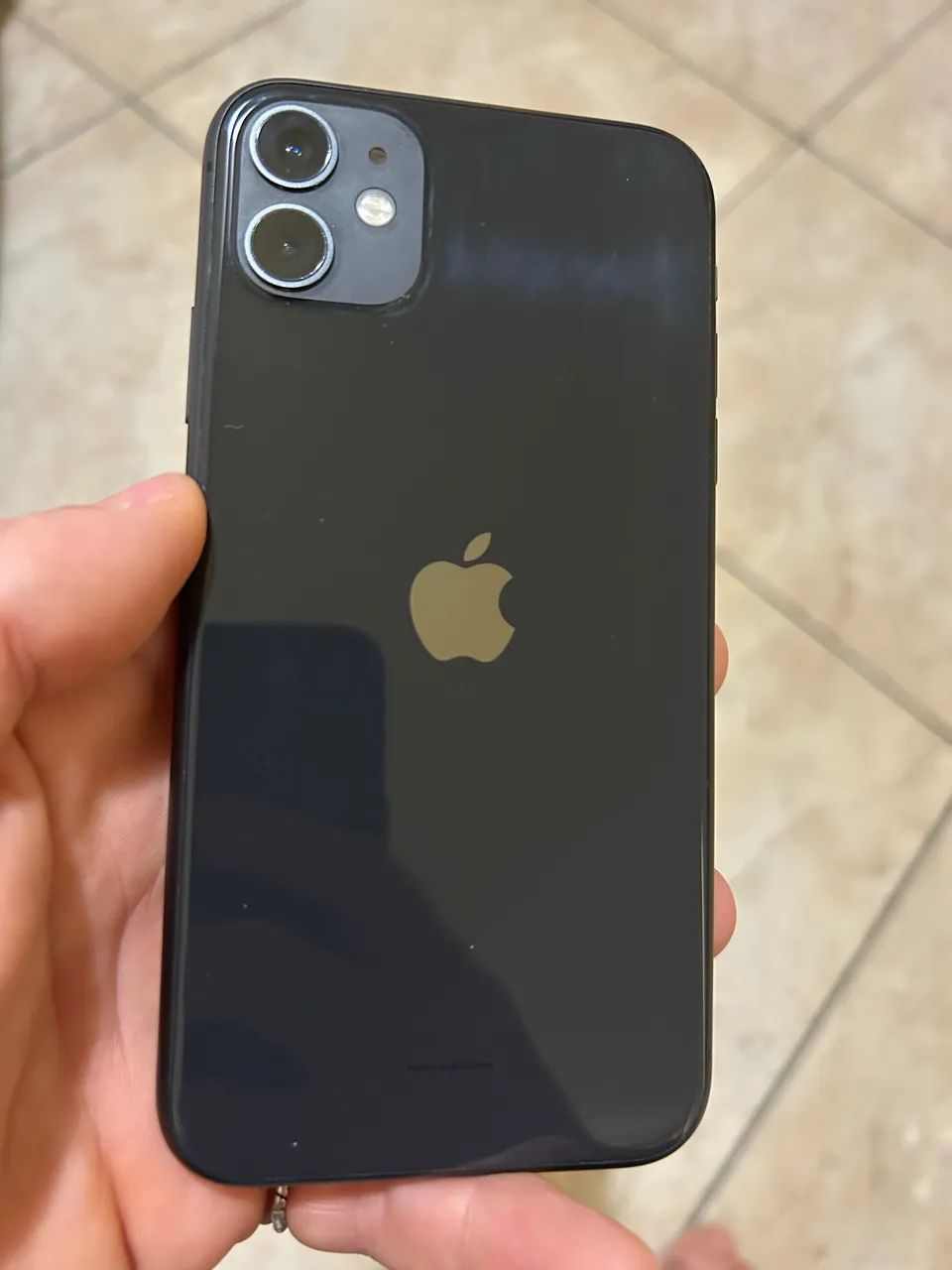 iPhone 11 128gb com carregador