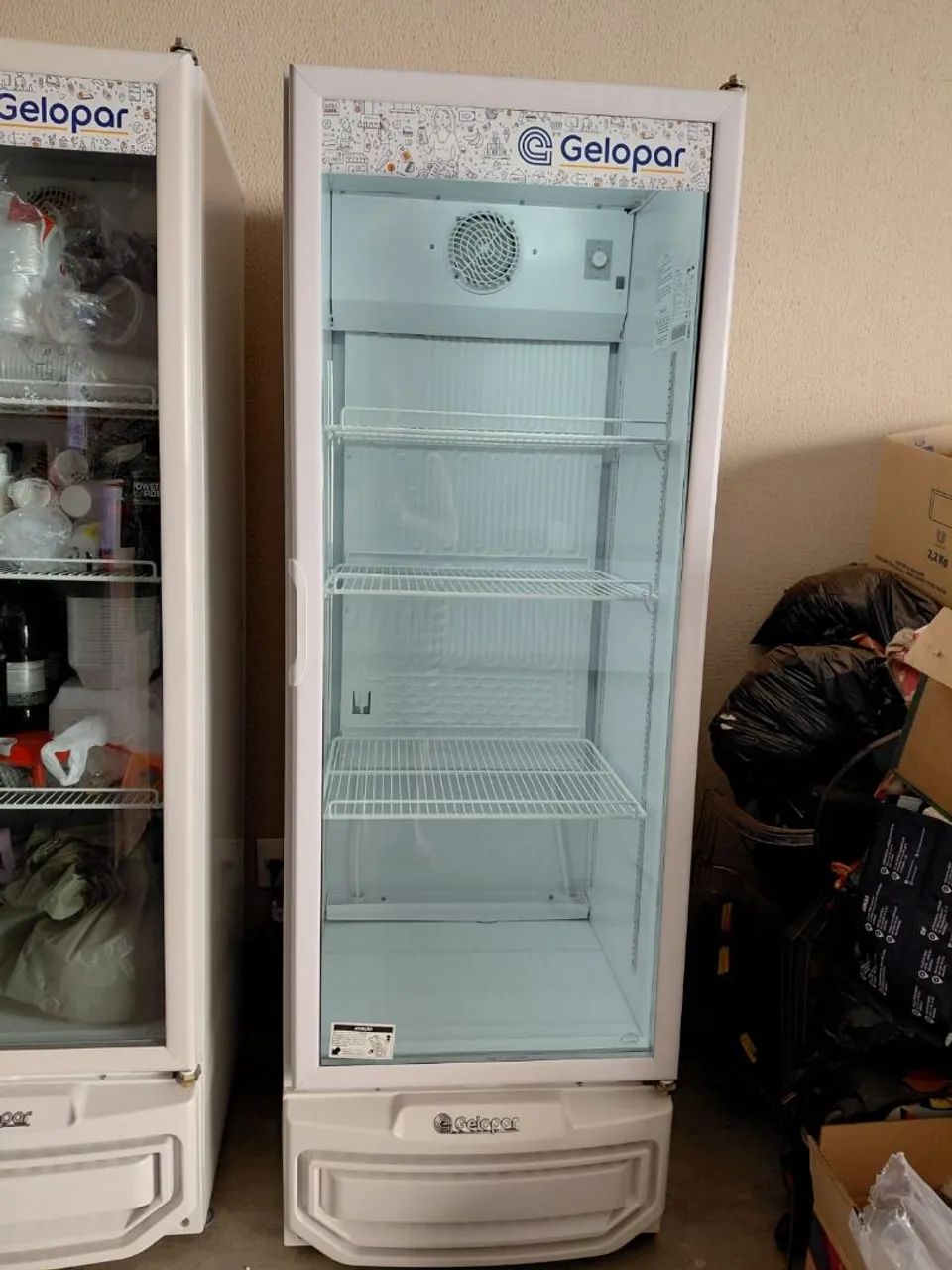 Refrigerador vertical Gelopar GPTU 40 - Geladeiras e Freezers