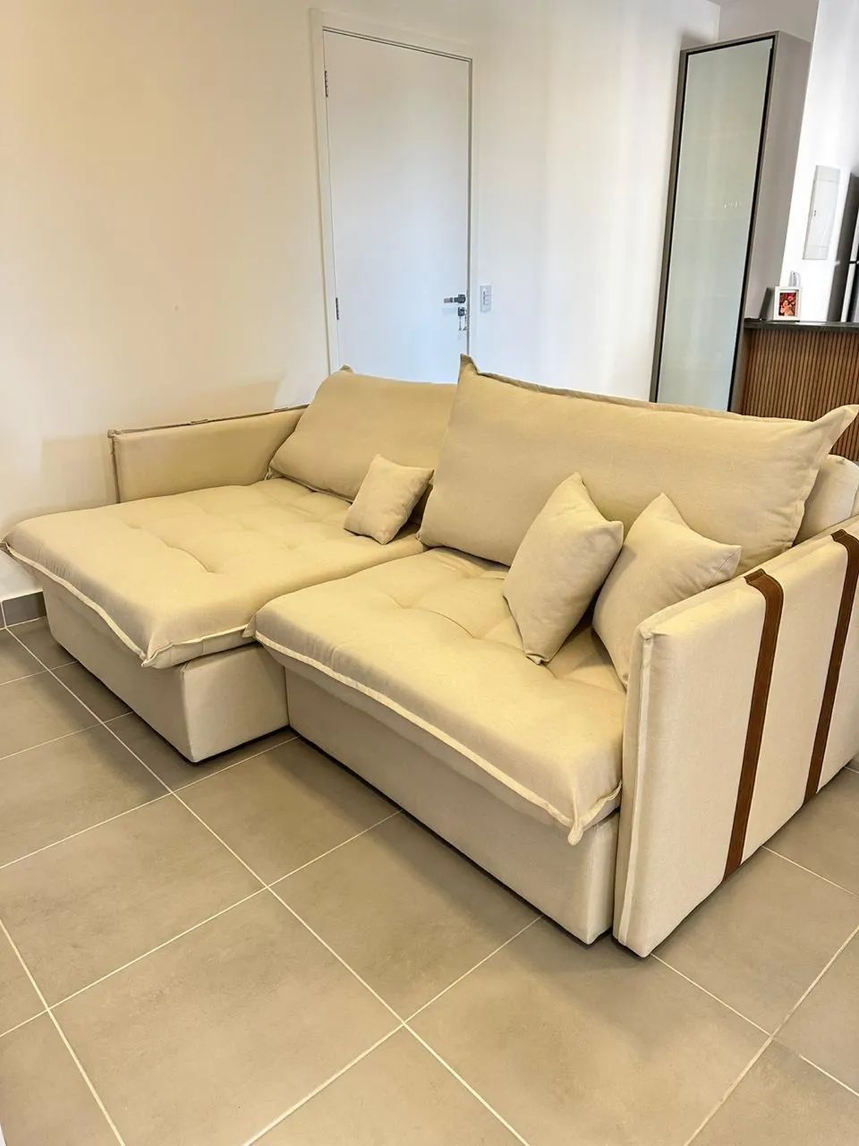 Sofá Mobly retrátil com 2.30m - Foto 5