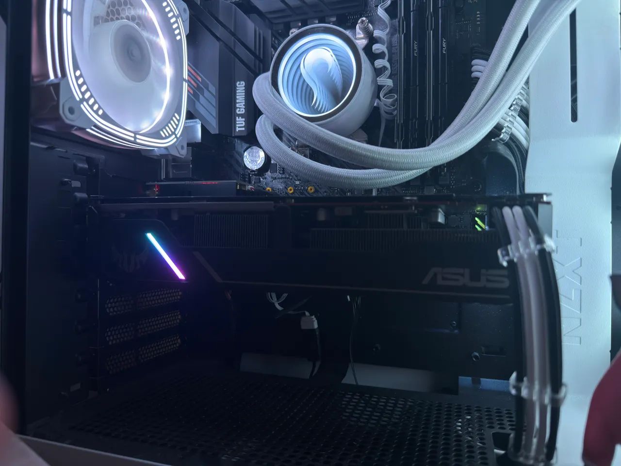 Placa de Vídeo RX 5600XT Asus TUF - Foto 2