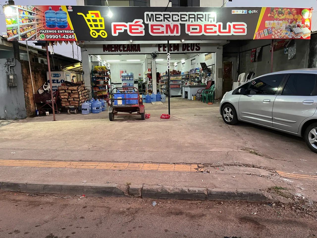 Vendo Comércio em Pleno Funcionamento