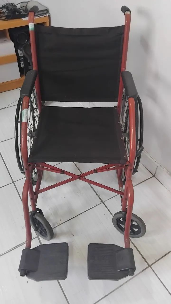 Cadeira de rodas em bom estado  - Foto 2