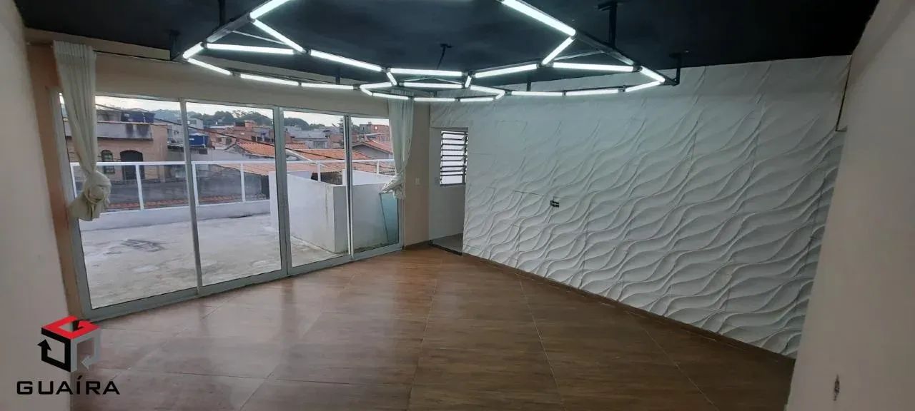 Sobrado de 250 m² no Bairro dos Casas em São Bernardo Do Campo/SP.