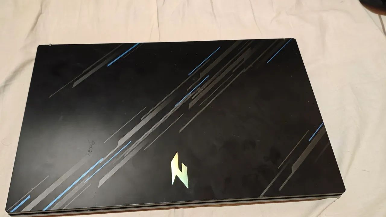 ACER NITRO V15 RTX 4050