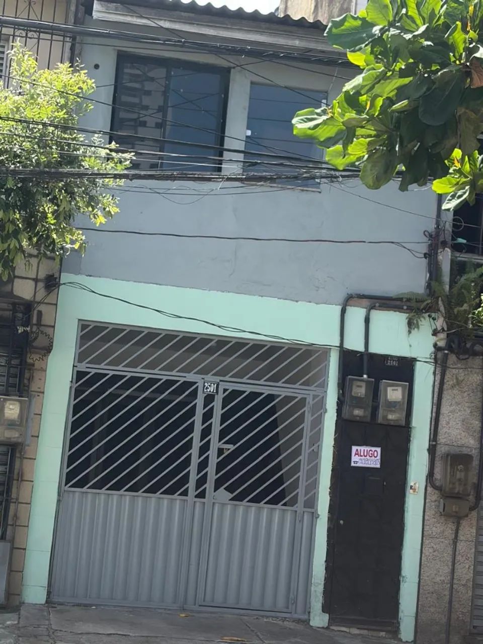  Alugo casa nos altos na travessa Vileta, entre almirante Barroso e Rômulo maiorana,
