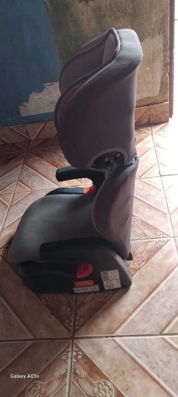 Cadeirinha de criança pra banco de carro  - Foto 2