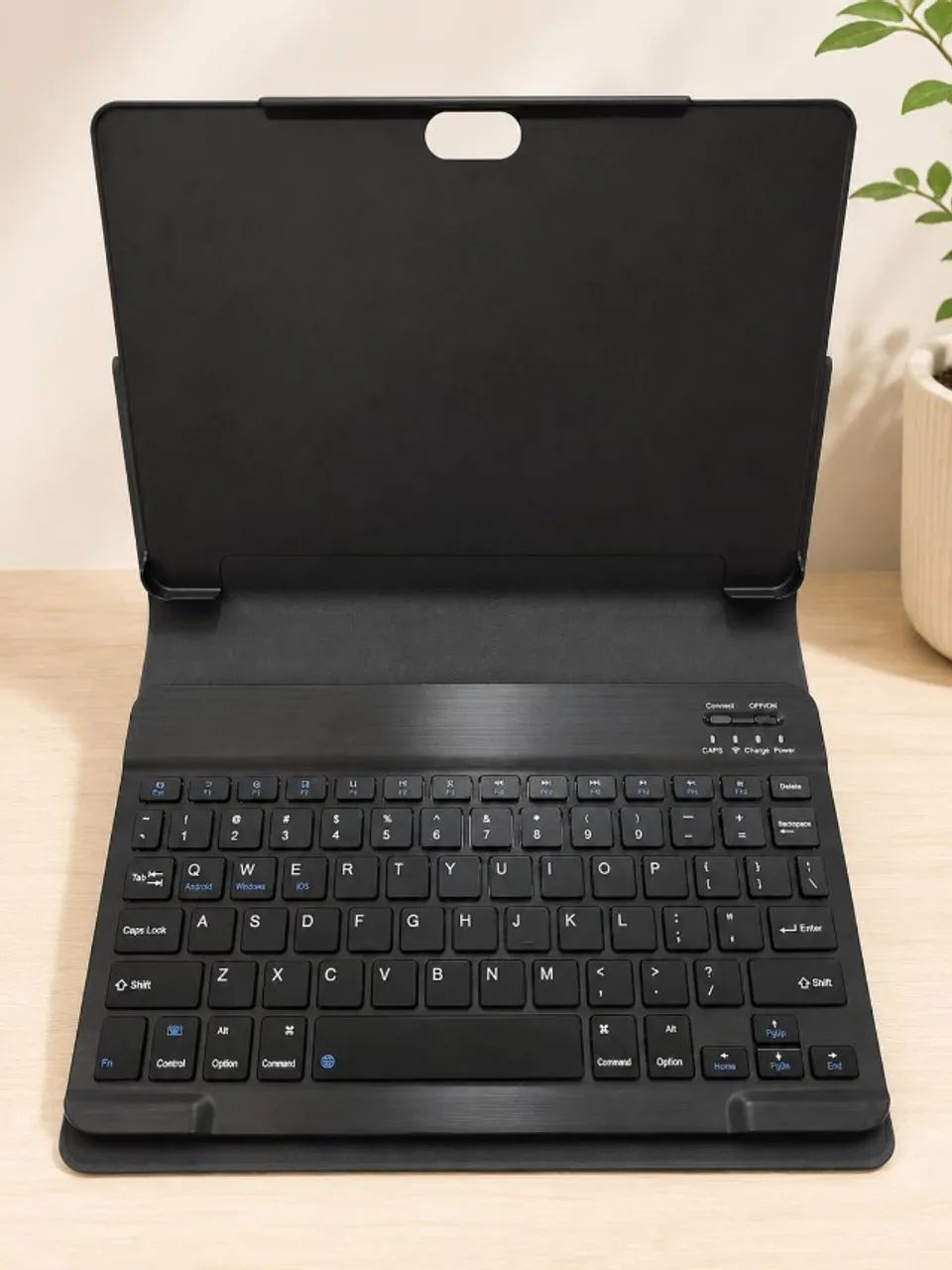 CAPA COM TECLADO PARA TABLET 10" - Foto 4