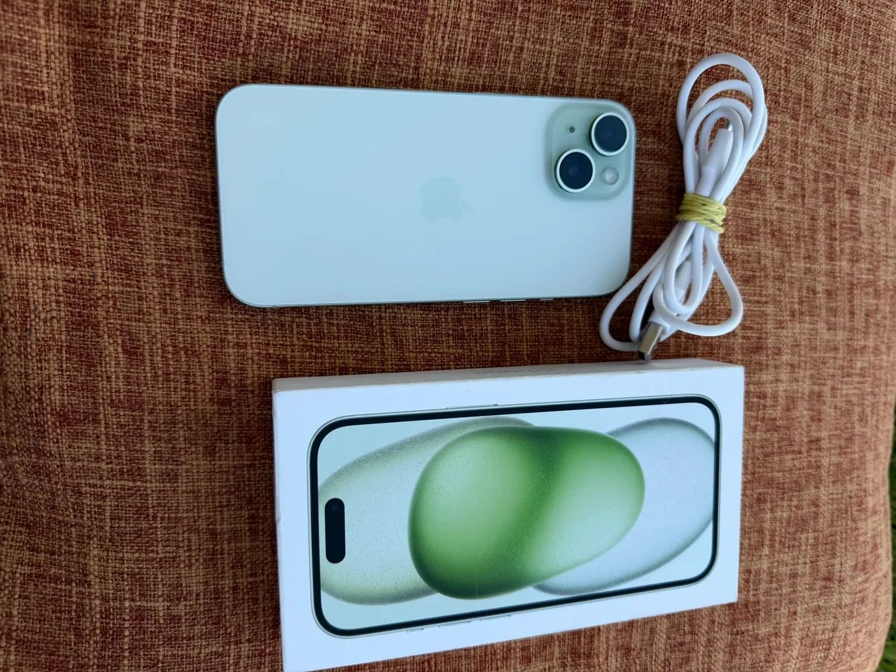 Celular iPhone 15  - Foto 3