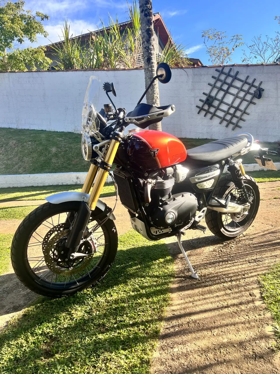 Triumph Scrambler 1200 XE 